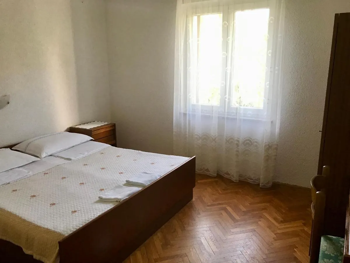 Apt Stefanic 1A Apartment Baska